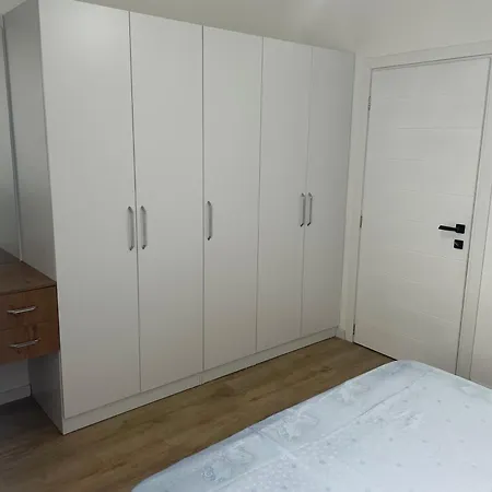 Avi 2 Appartamento *